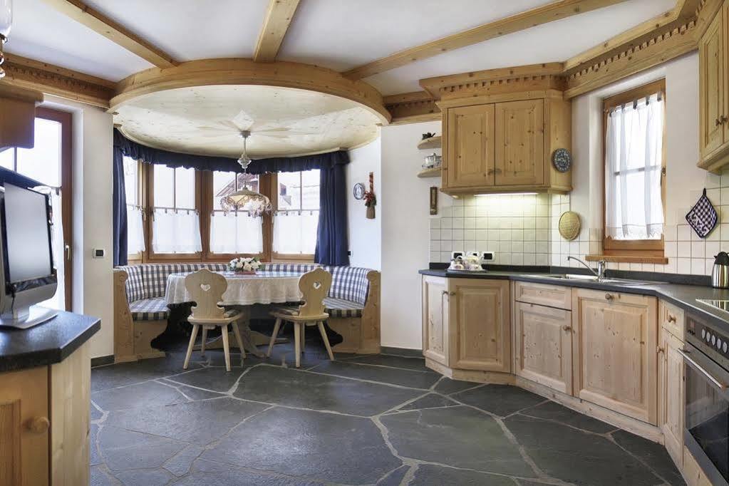 Chalet Ciasa Tino & Sara - Belaval Apartments Corvara In Badia Εξωτερικό φωτογραφία