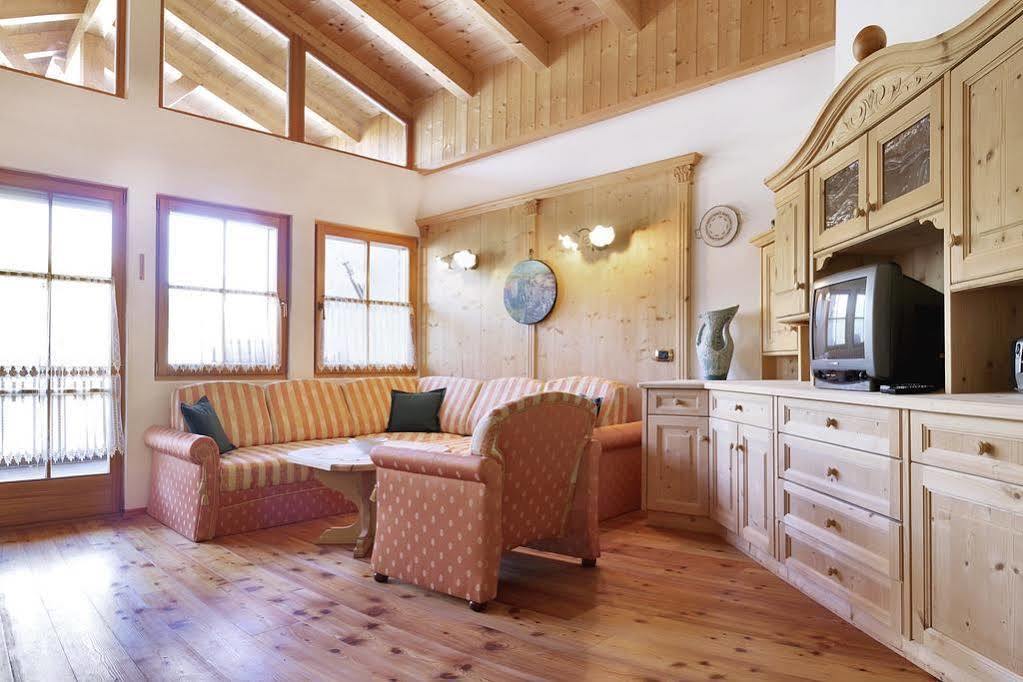 Chalet Ciasa Tino & Sara - Belaval Apartments Corvara In Badia Εξωτερικό φωτογραφία